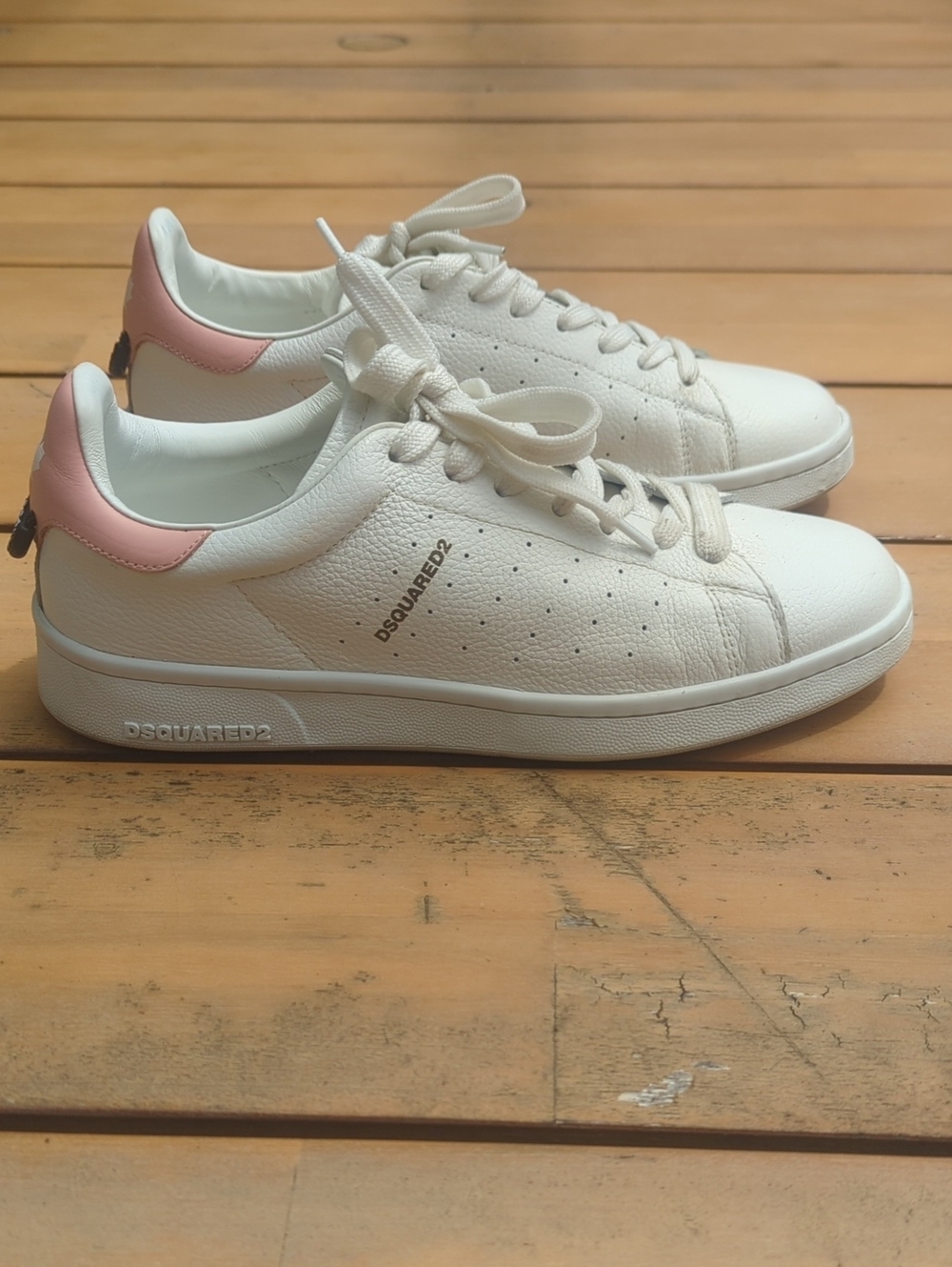 DSQUARED2 Women's White & Pink Leather Lace Up Sneakers - Size 39 Like New